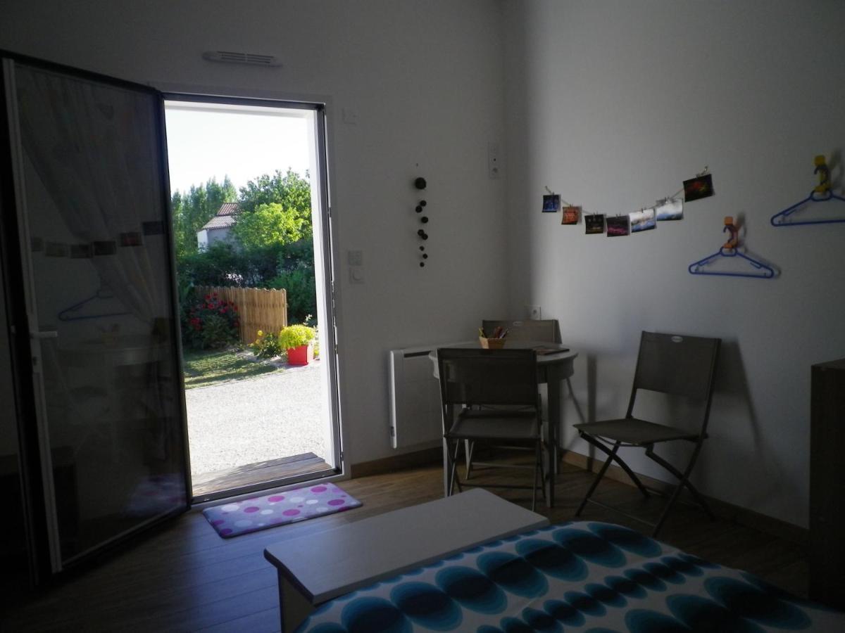 Les Terrasses Bed & Breakfast Saint-Paul-en-Pareds ภายนอก รูปภาพ