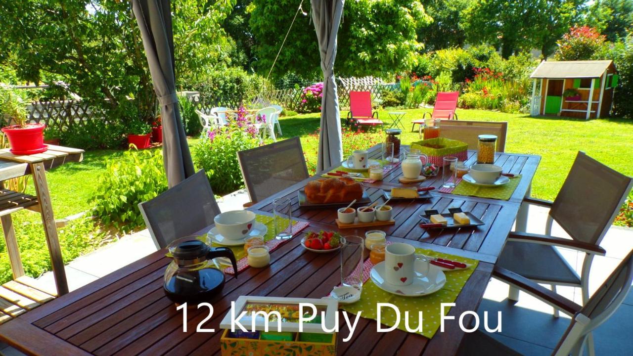 Les Terrasses Bed & Breakfast Saint-Paul-en-Pareds ภายนอก รูปภาพ
